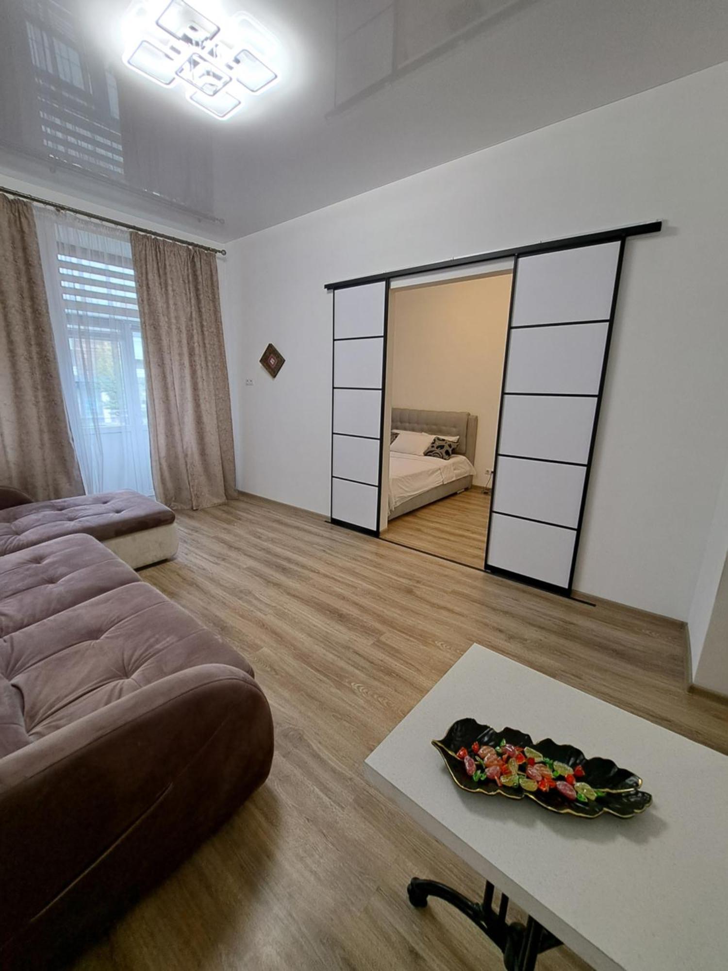 Двокімнатна Квартира Біля Оперного Театру Lviv Luaran gambar